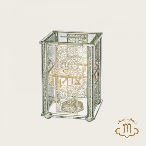 Boîte de Tsedaka en cristal 13*9 cm avec plaque